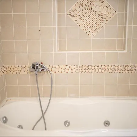 فيلة Acqua Azzurra سيغلي ميسابيكا